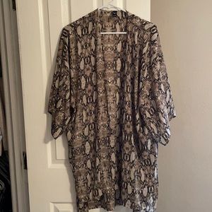 NWOT Leopard Print Open Front Chiffon Wrap